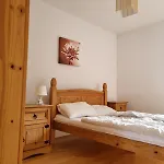 Daniela 5 *